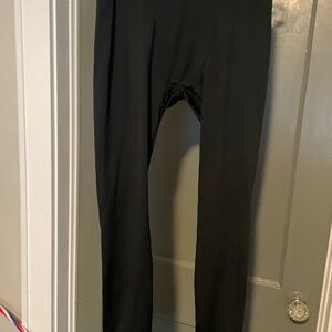 Tesla Black Leggings Sleek Comfortable Design